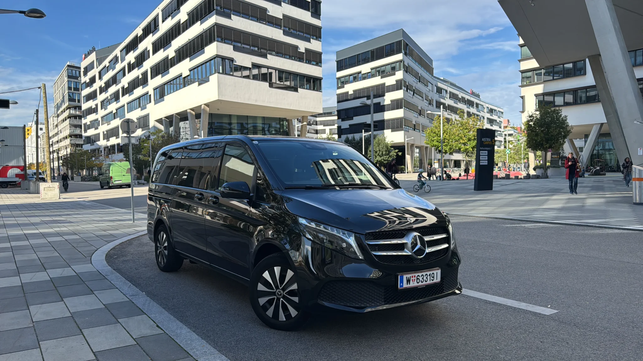 Mercedes Benz V-Class XL 2025