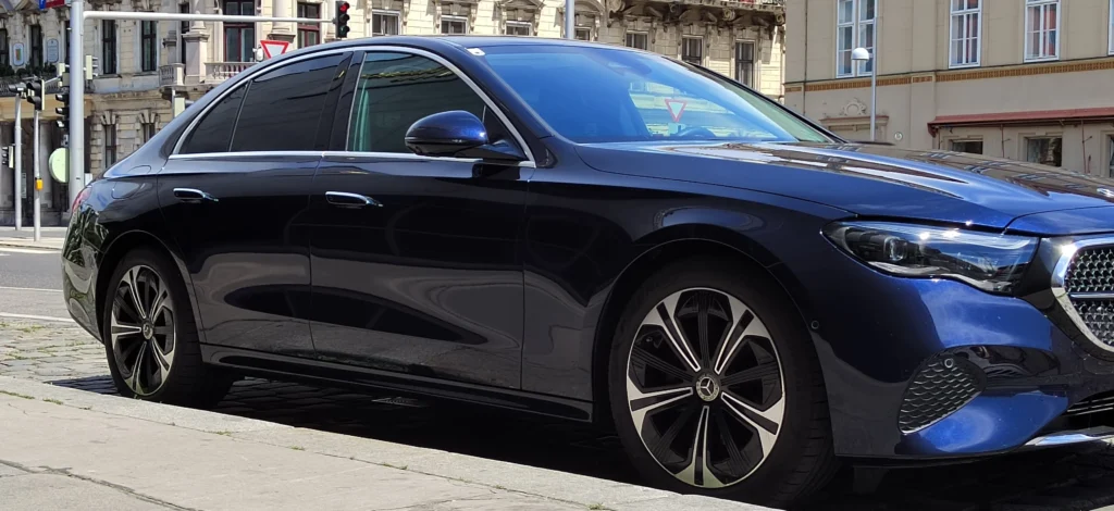 MB E-Class LUX 2025