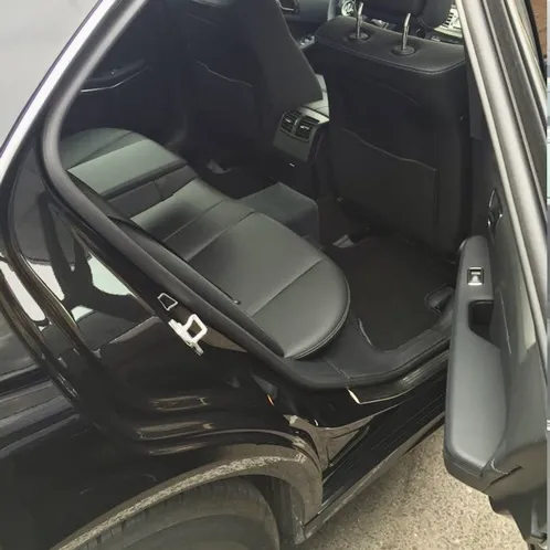 Interior de piel negra